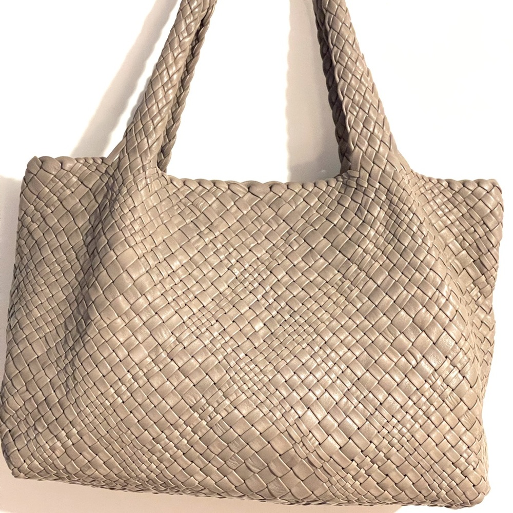 Botkier New York. Just beautiful 🌸